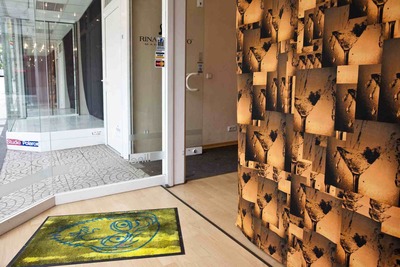 22 Fachgeschafte - 'Louis Moden Boutique'