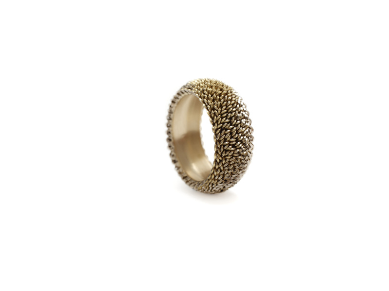 Lenticular Ring 18ct yellow and white gold - Photograph Graham Clark